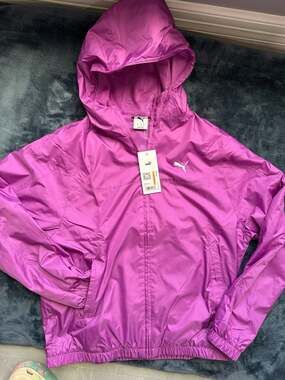 Puma Essentials Relaxed Windbreaker WindCell Wild Berry Pink